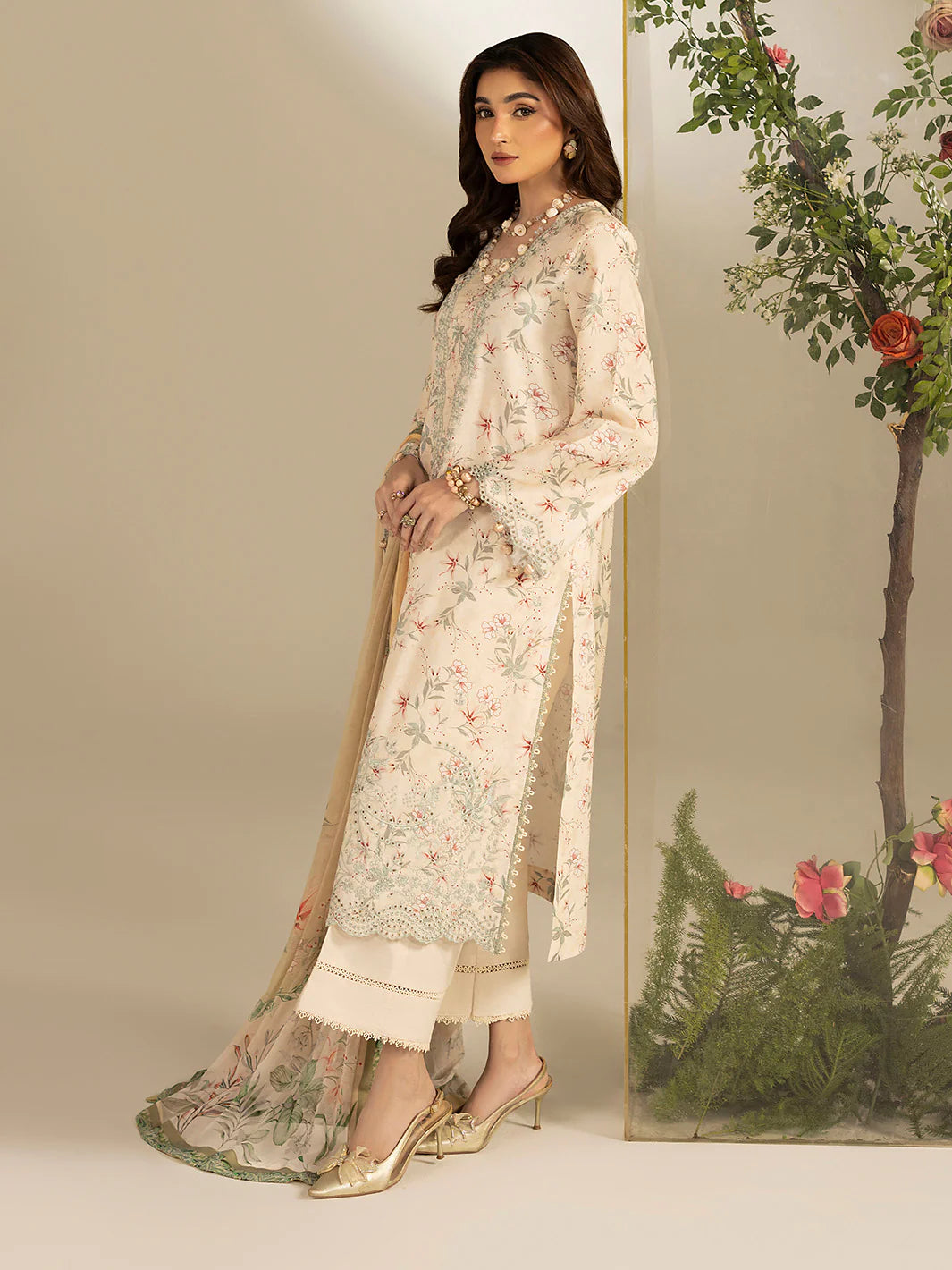 EC - 06 - Ellena by Celts