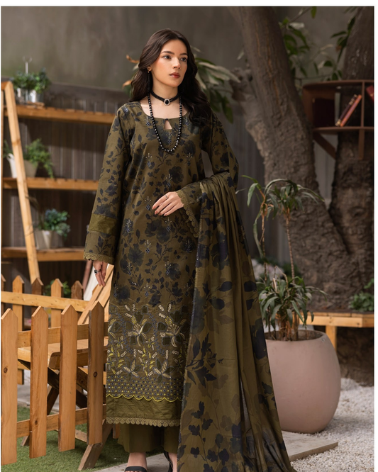 Design - 04 - Sanam Saeed