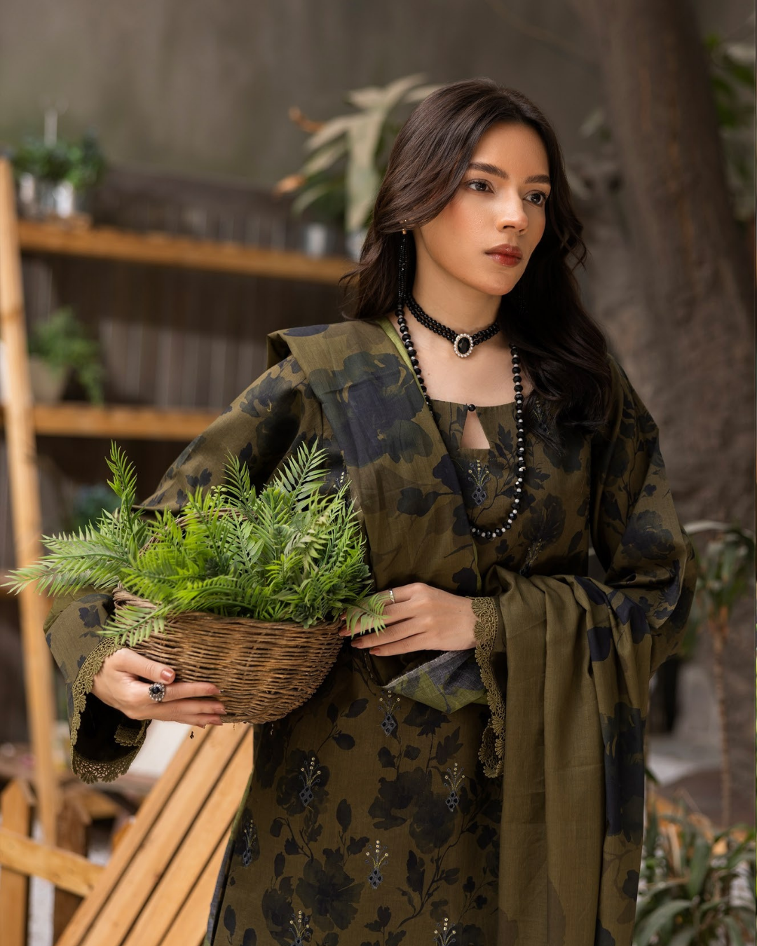 Design - 04 - Sanam Saeed