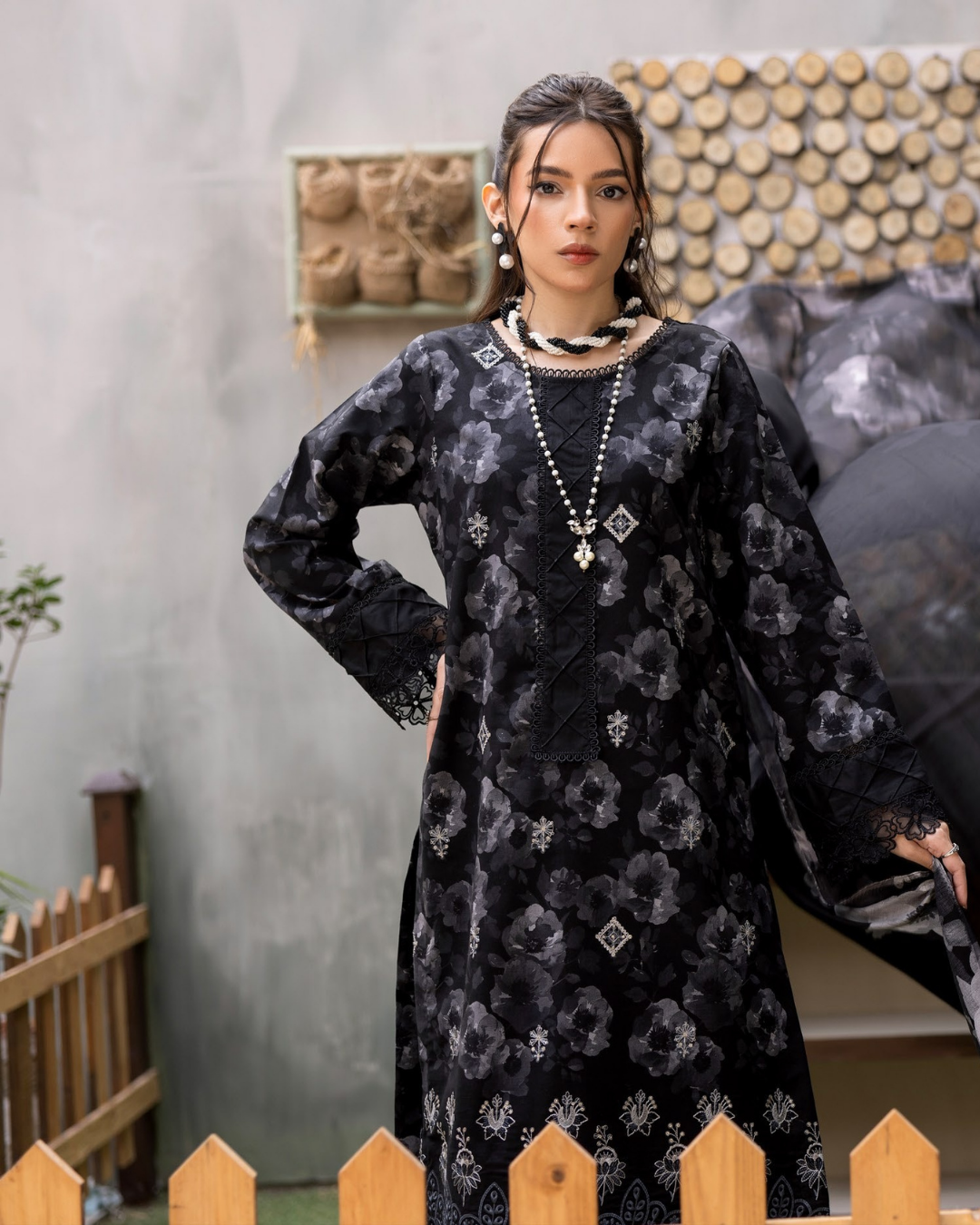 Design - 07 - Sanam Saeed