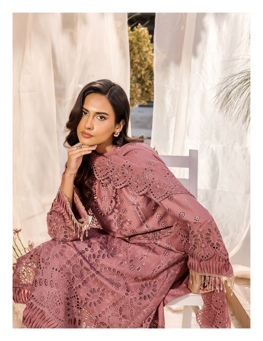 Noor E Chasham by Aalaya Summer Vol 05 '25 D 09