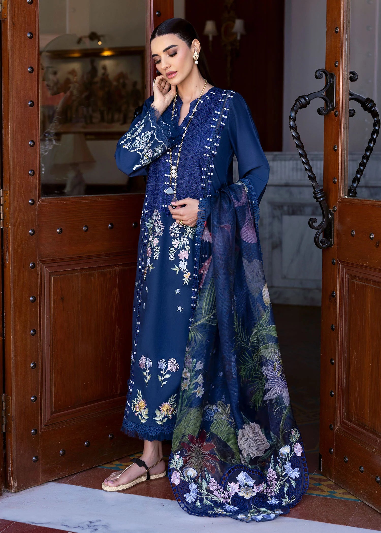 HANGING GARDENS 2-B - Saira Shakira