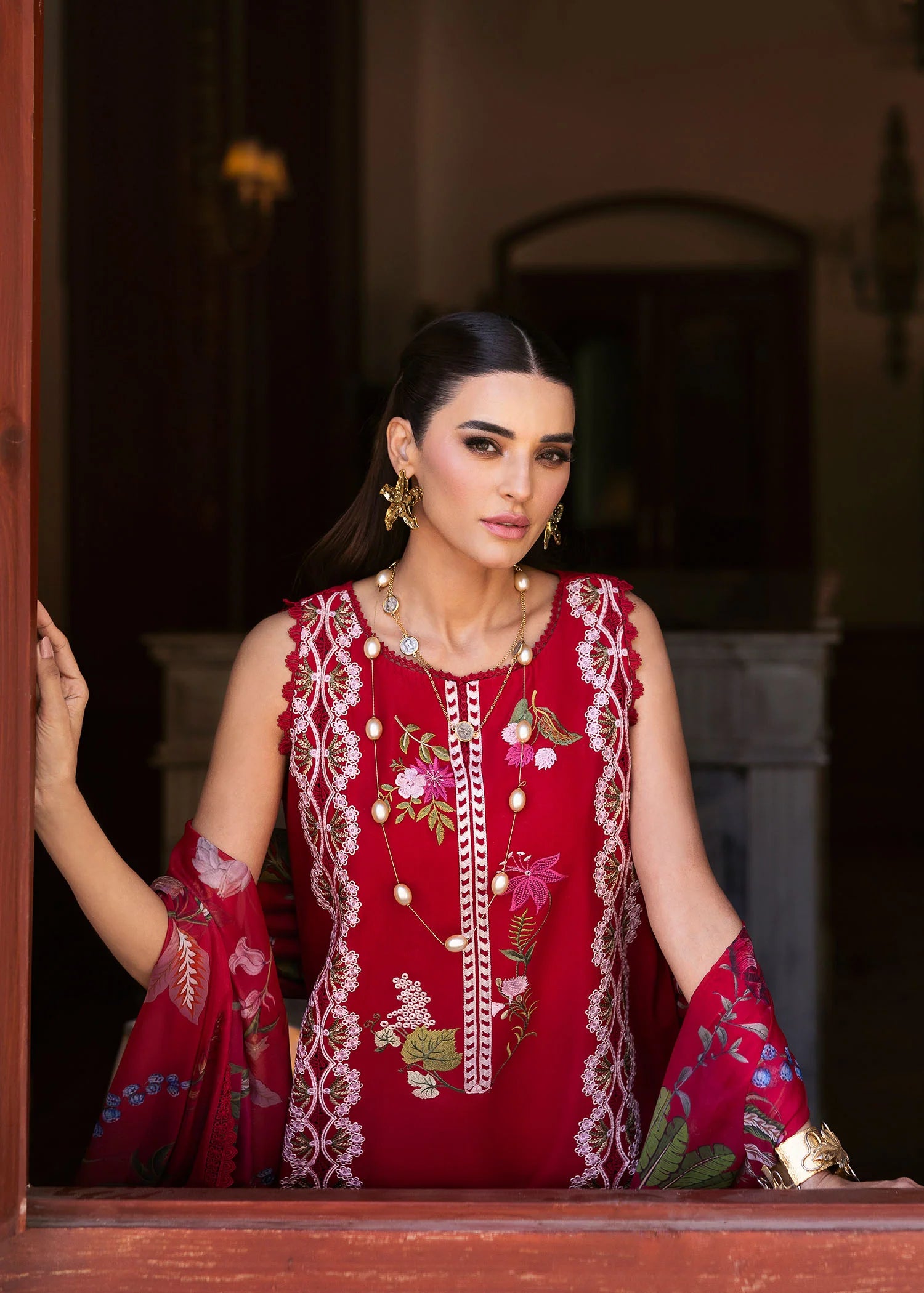 SAUVAGE 6-A - Saira Shakira