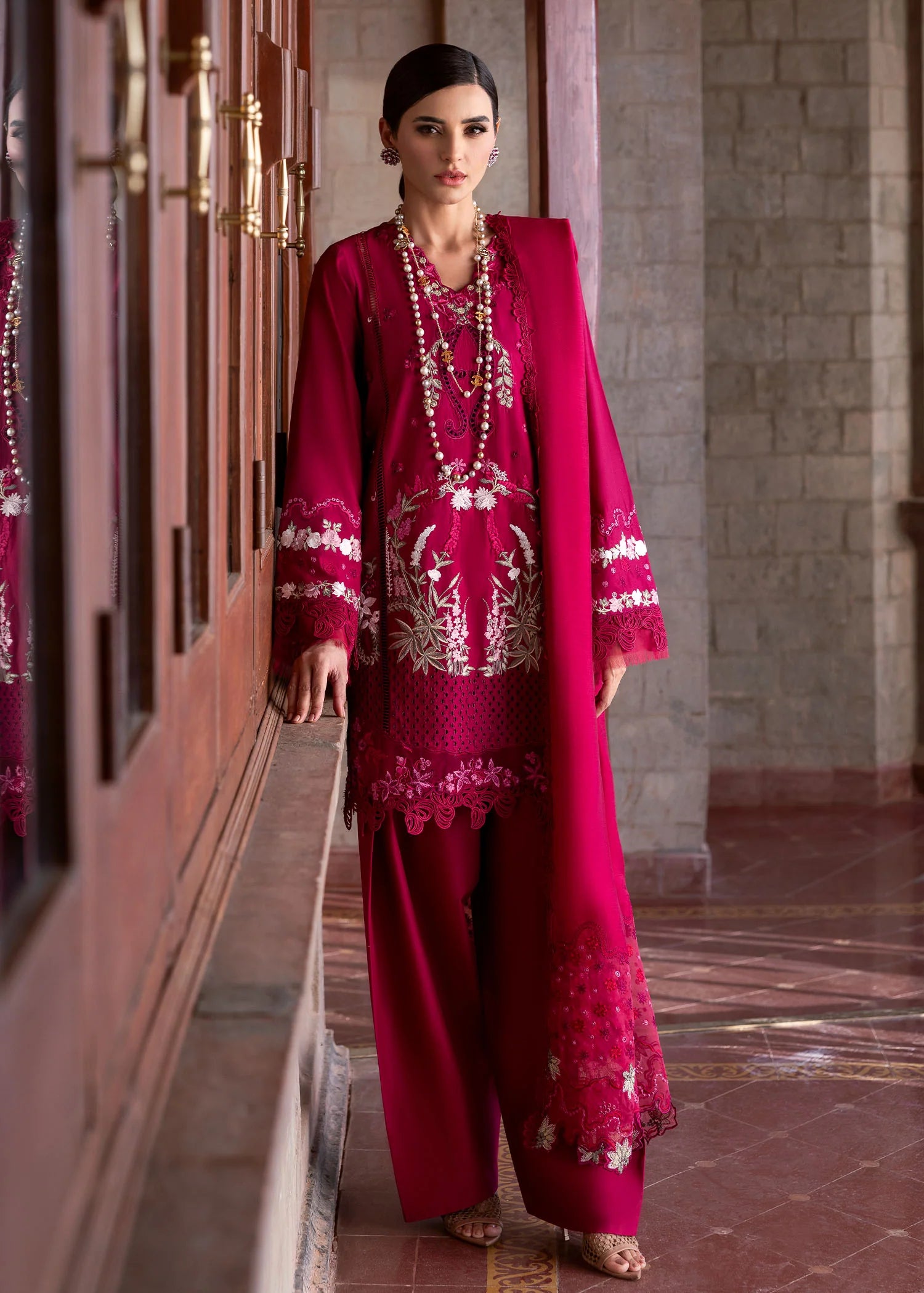 FAYE 7-B - Saira Shakira