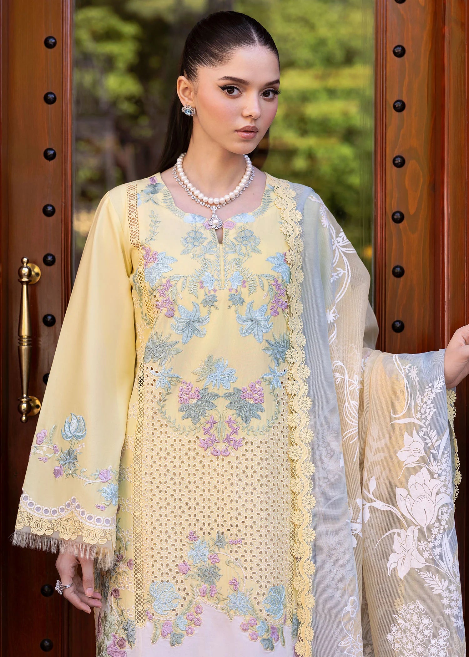 LOTUS REVERIE 4-A - Saira Shakira
