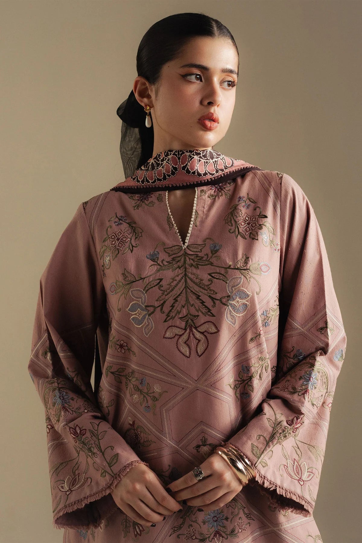 Coral-4A - Zara Shah Jahan