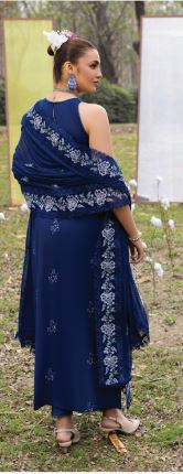 D 10 - Ayzal by Panache