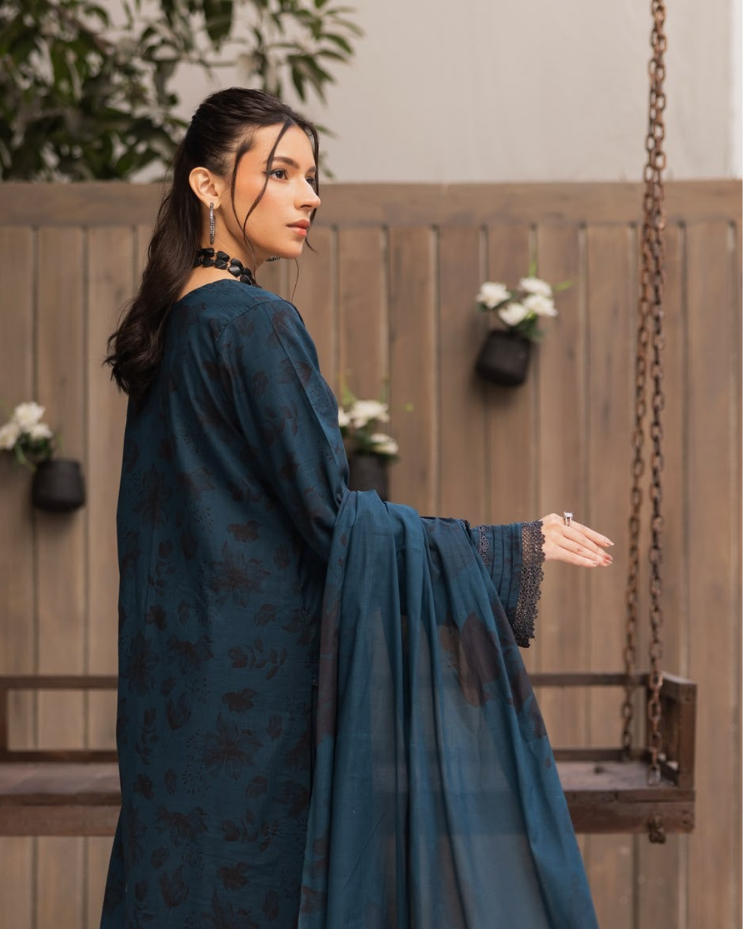 Design - 09 - Sanam Saeed