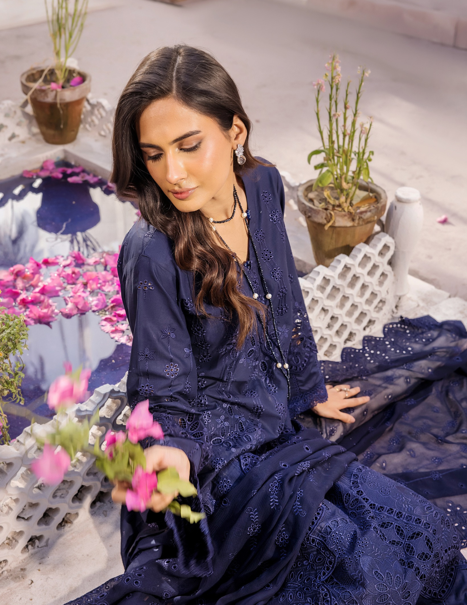 Noor E Chasham by Aalaya Summer Vol 05 '25 D 10 - Aalaya