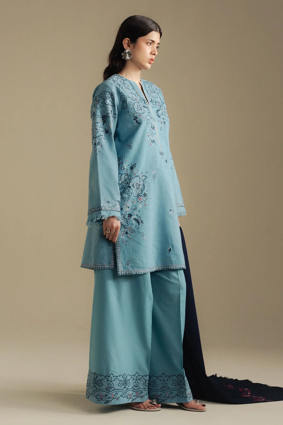 Laurel-9B - Zara Shah Jahan