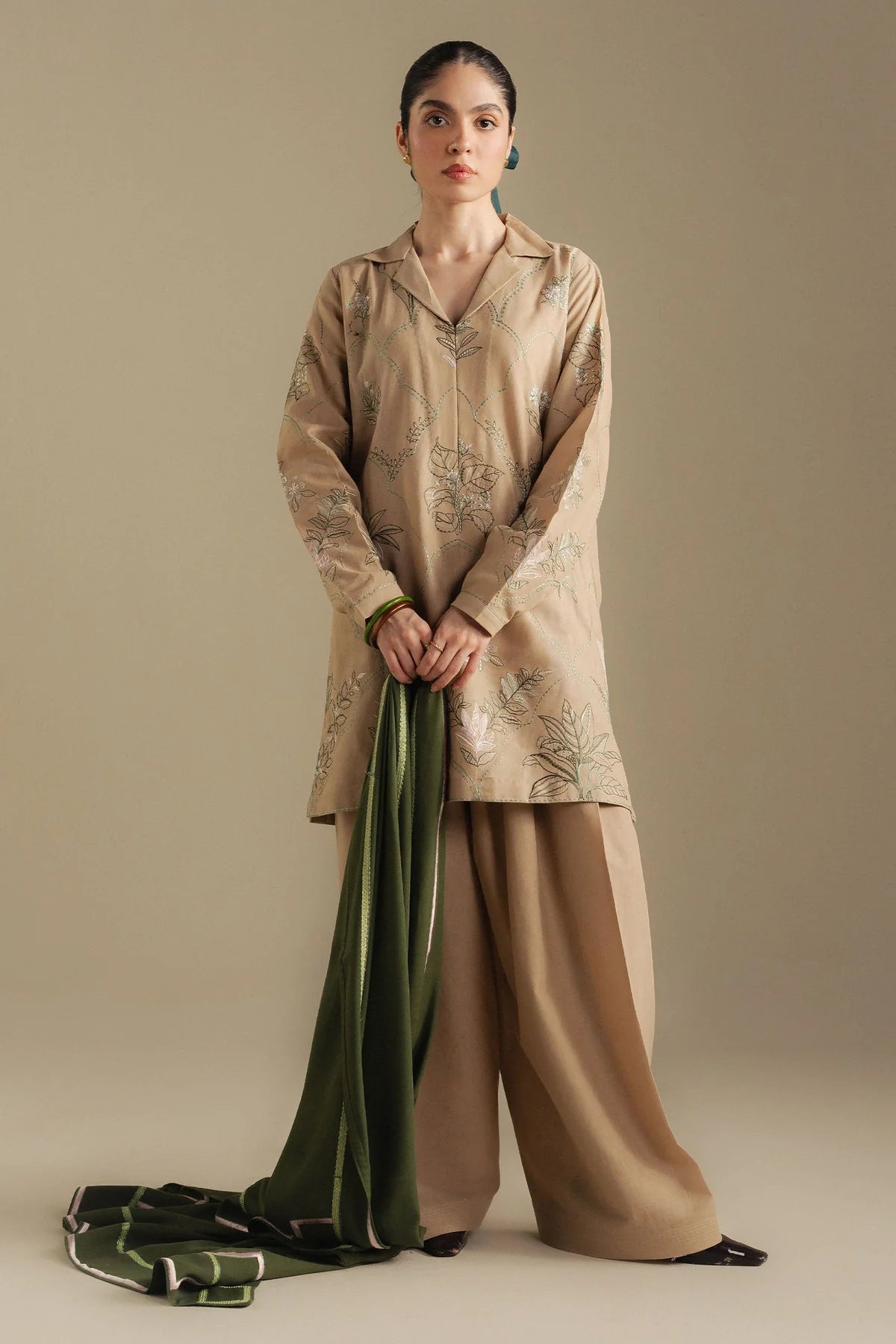 Amber-1A - Zara Shah Jahan