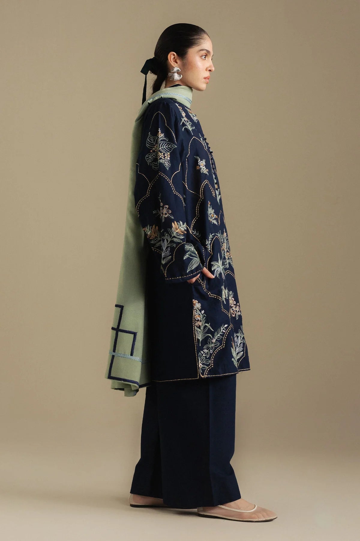 Amber-1B - Zara Shah Jahan