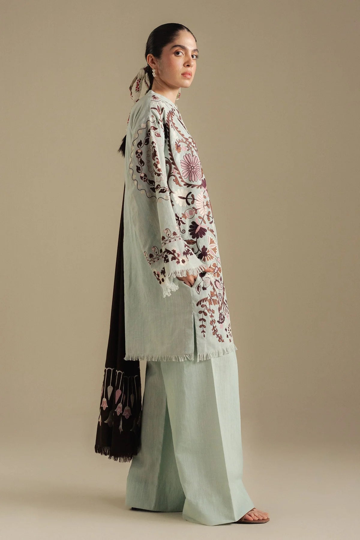 Breeze-7A - Zara Shah Jahan