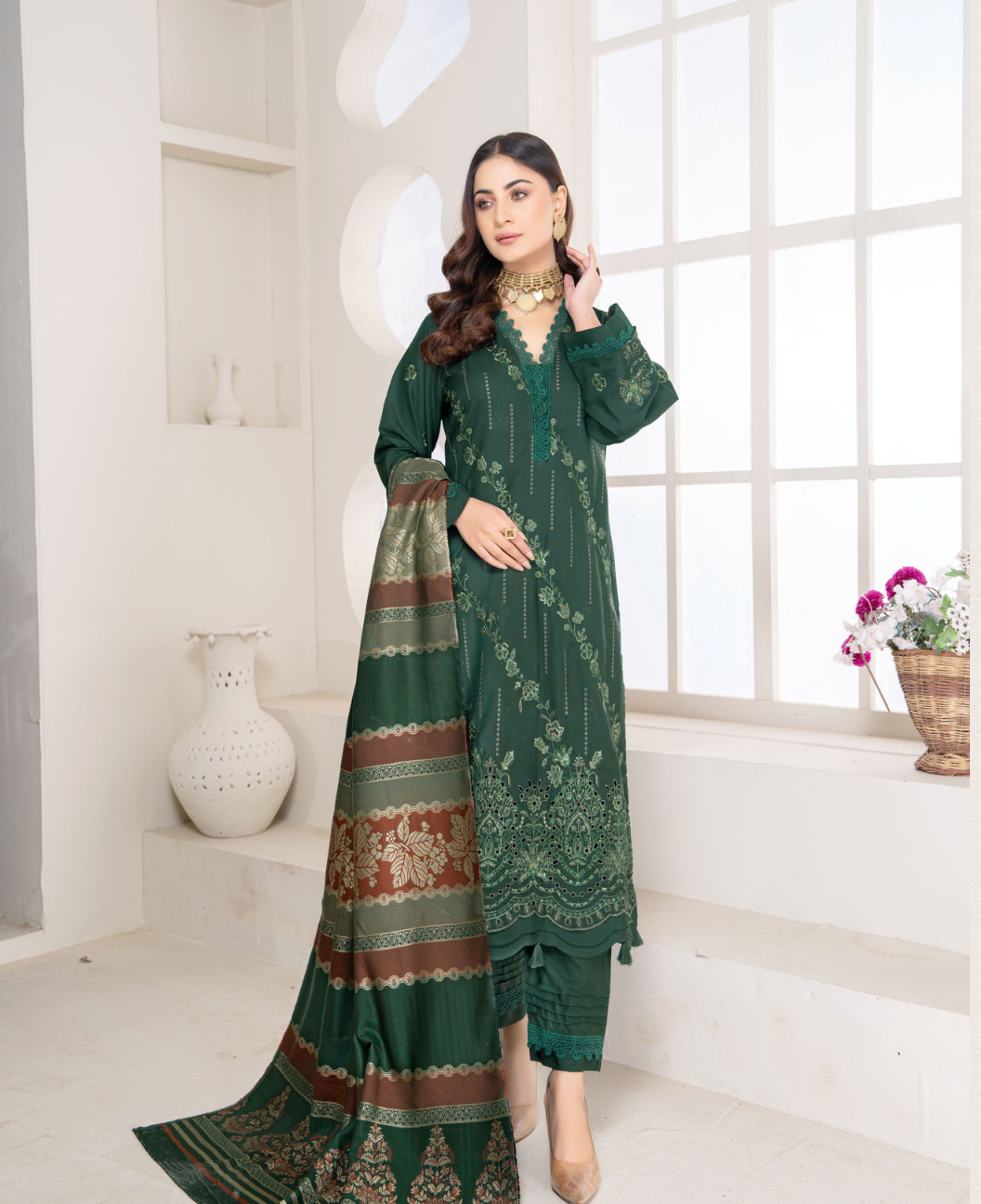 Rangoli by Aalaya Winter Vol 09 '24 D 04