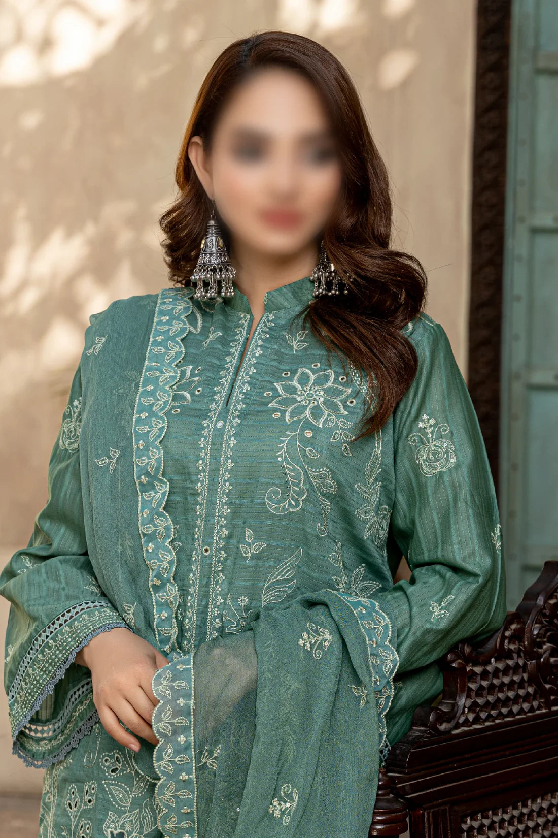 3 Piece - Embroidered Lawn - Farasha 105 - Fantak