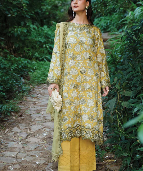 Sanam Saeed Meadow Girl`24 D#05